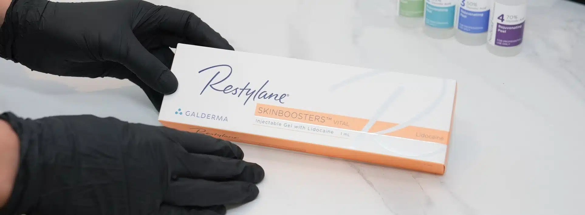 Boite d'injections du SkinBooster Restylane utiliser au centre esthetique Tremoille a paris 